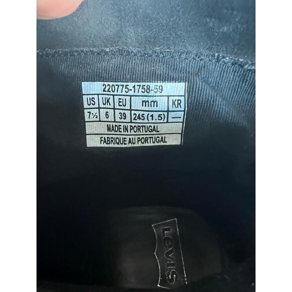 LEVIS Black Leather Almond Toe Pull On Chunky Heel Logo Ankle Bootie Boots 7.5 - Picture 10 of 12